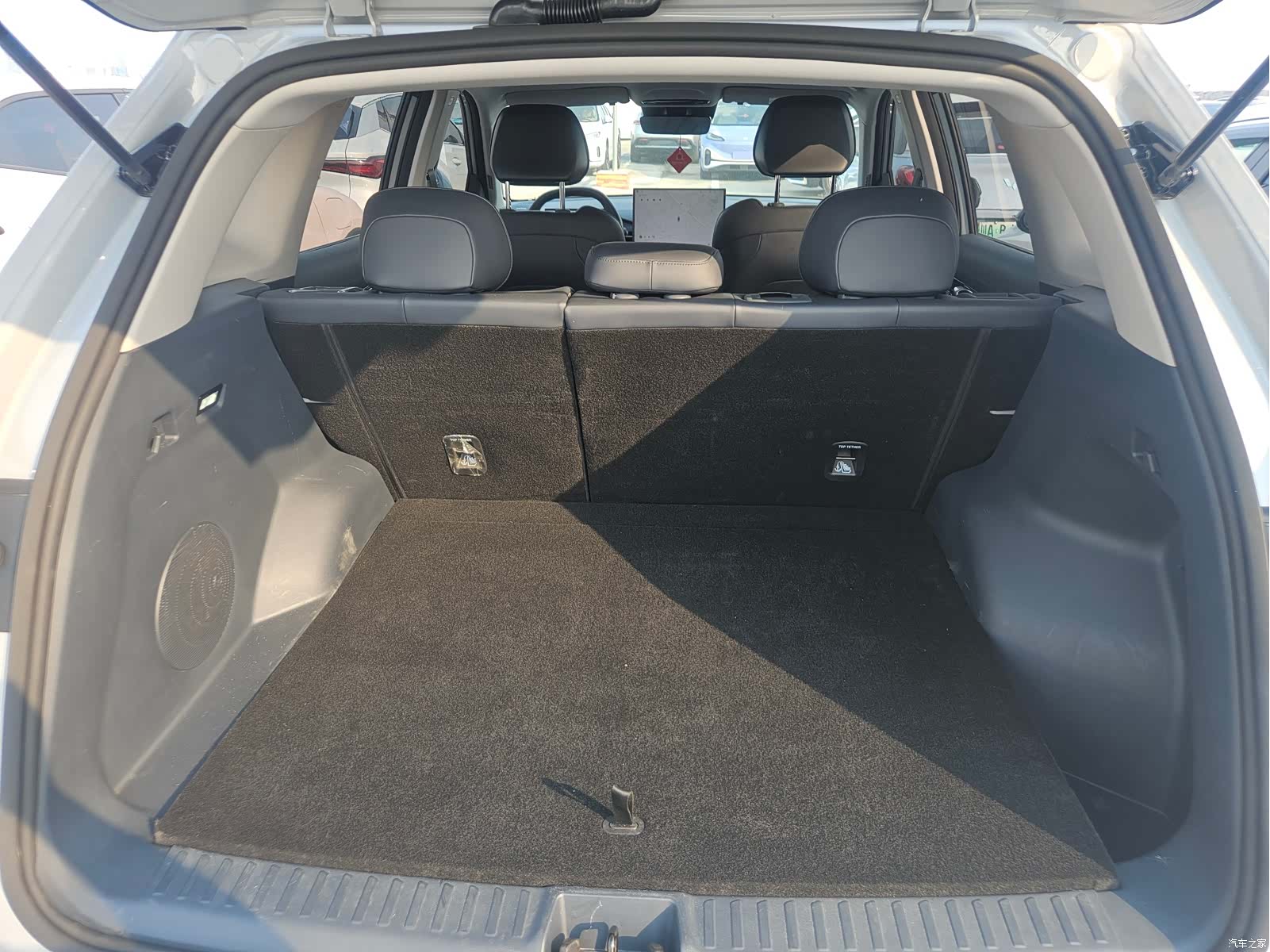 Geely Galaxy E5, 2025 13