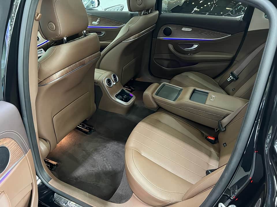 Mercedes-Benz E-class Mercedes-Benz E-class