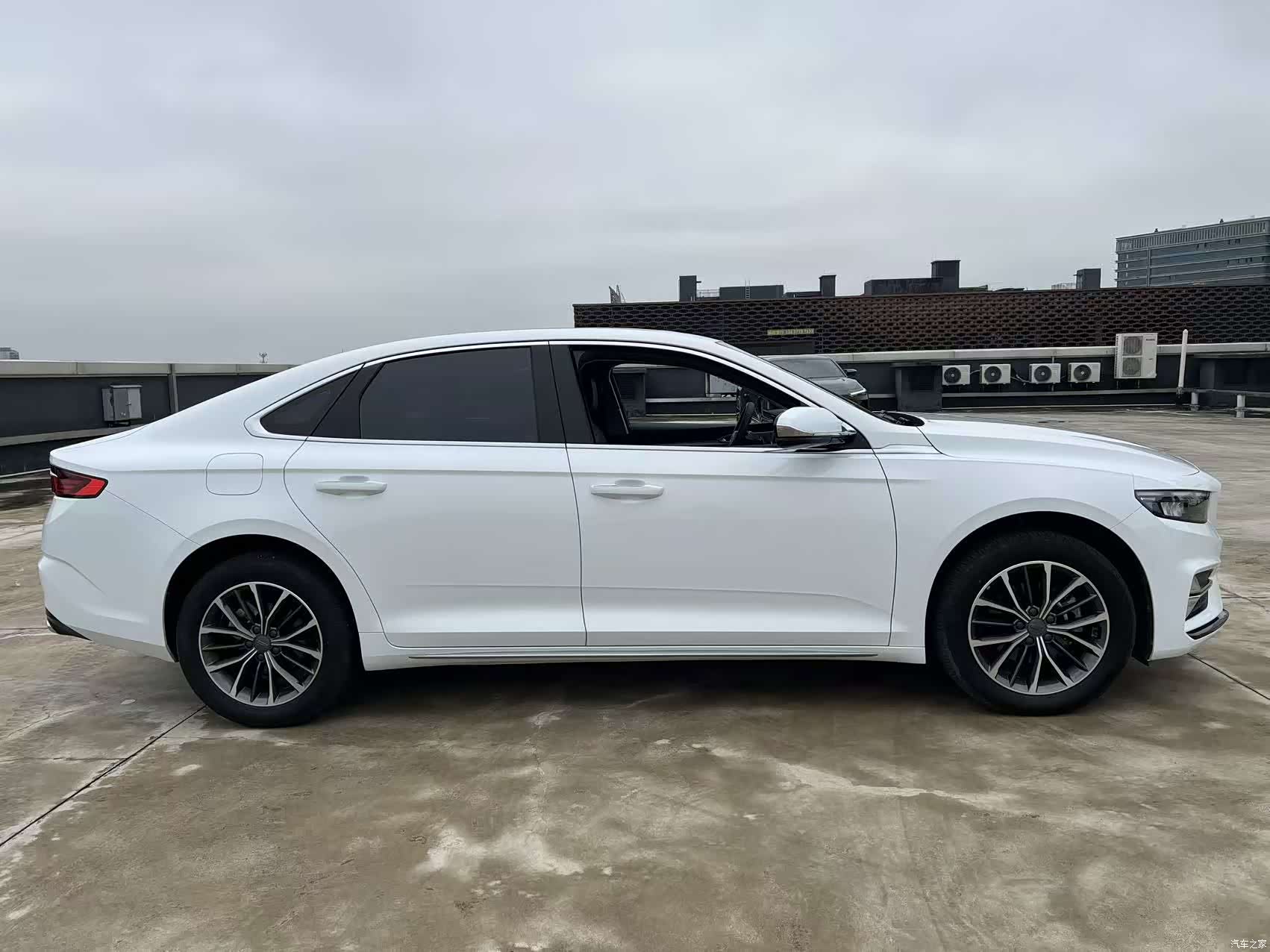 Geely Preface, 2023 4