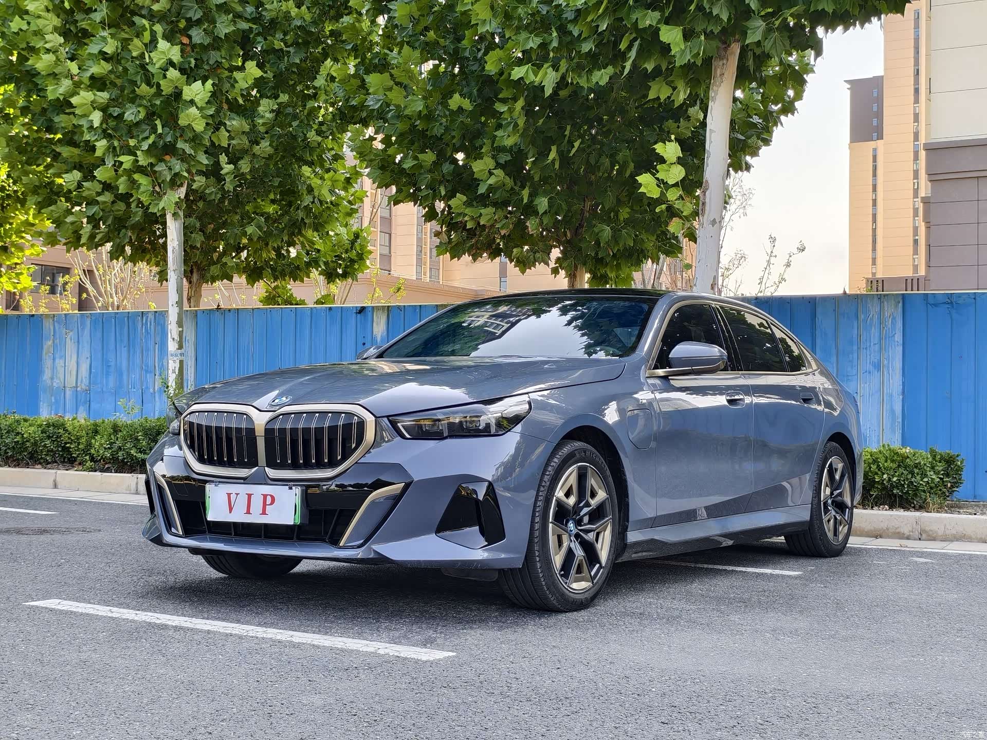 BMW i5, 2024 1