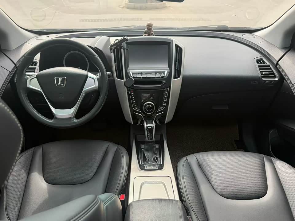 Luxgen Excellent 6 SUV