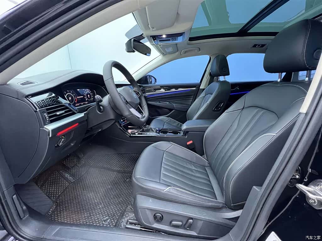 Volkswagen Passat, 2023 17