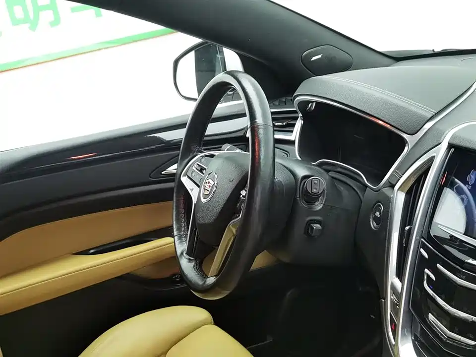 Cadillac SRX