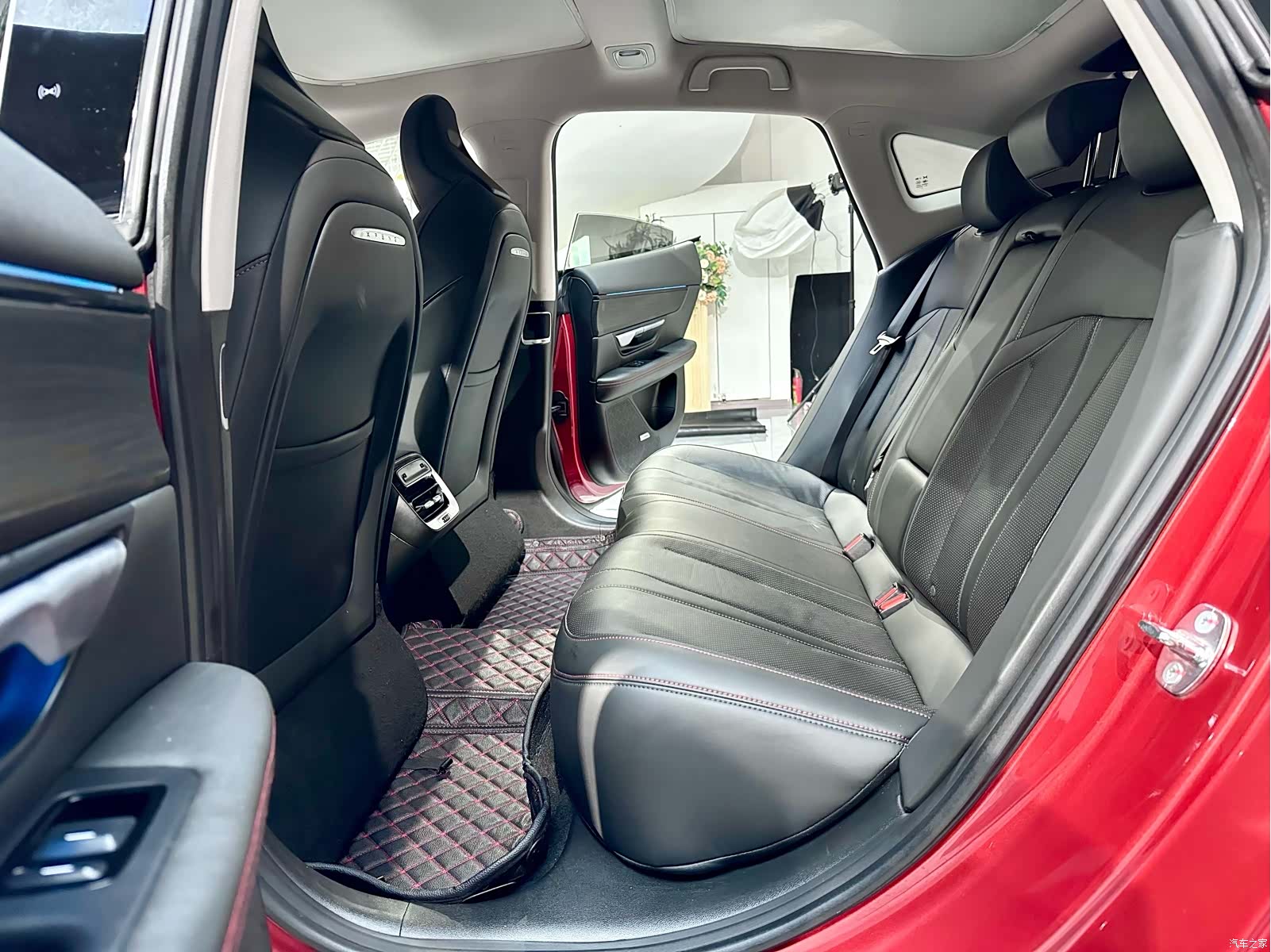 Xpeng P7, 2020 15