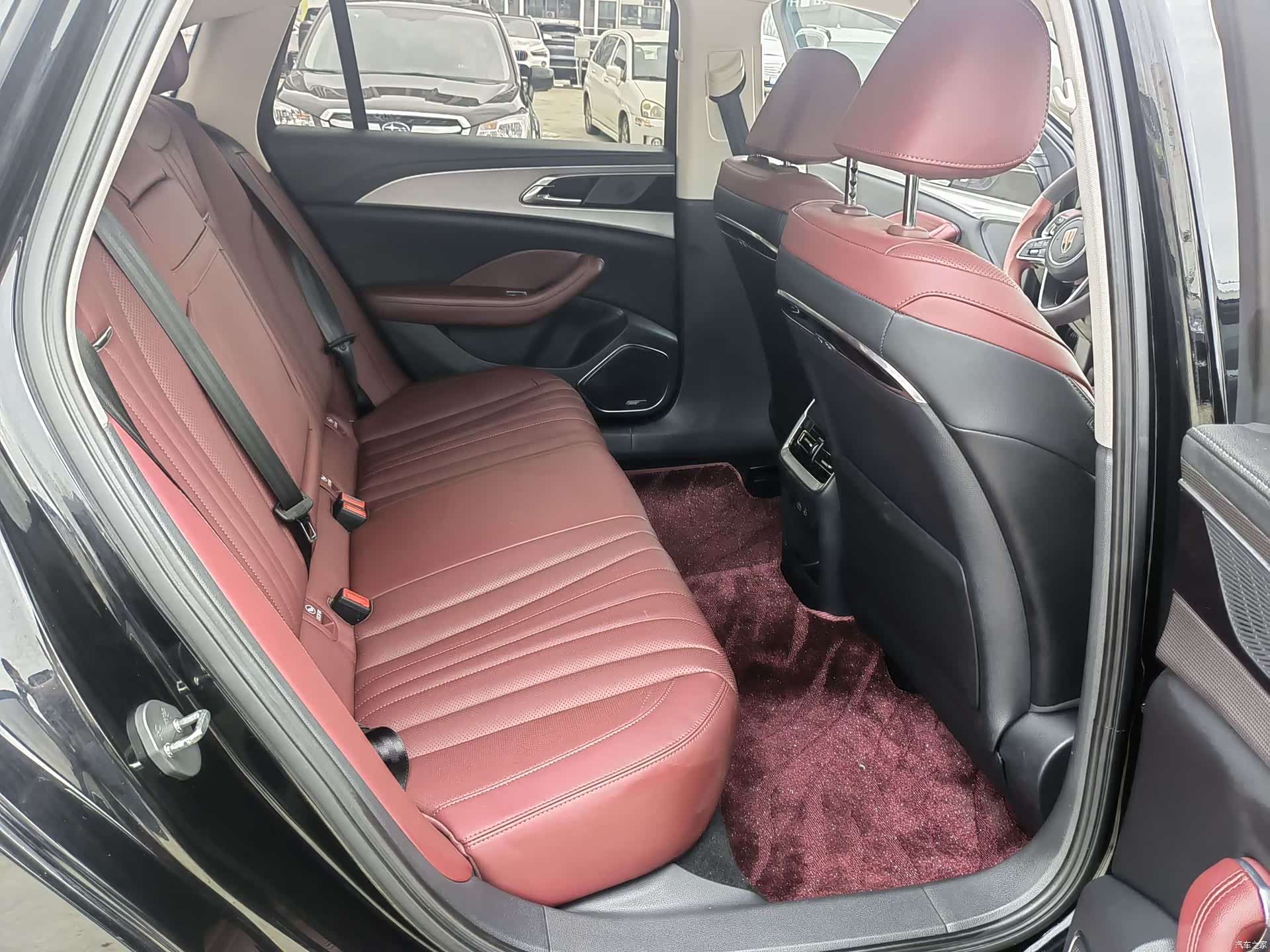 Hongqi H5, 2023 11