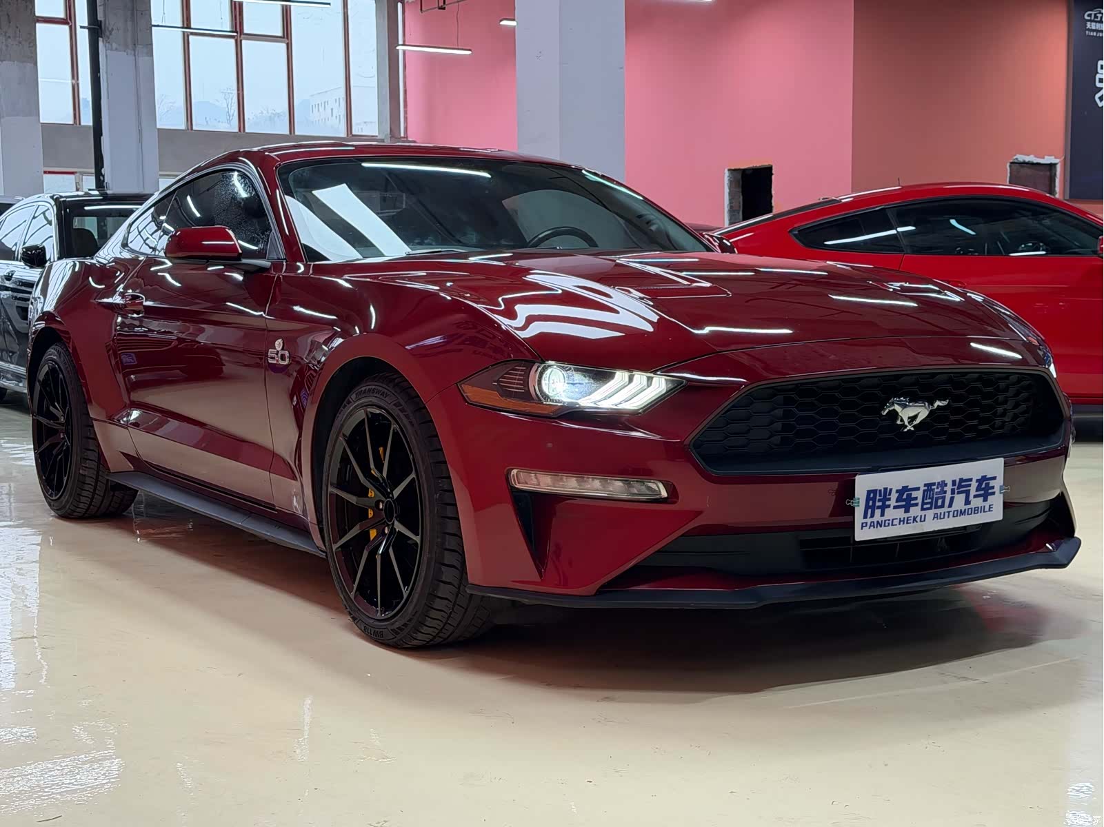 Ford Mustang, 2019 3