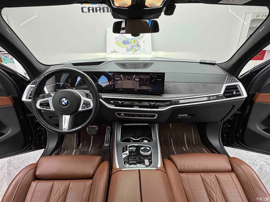 BMW X7, 2023 9