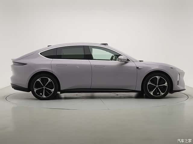 NIO ET5, 2025 8