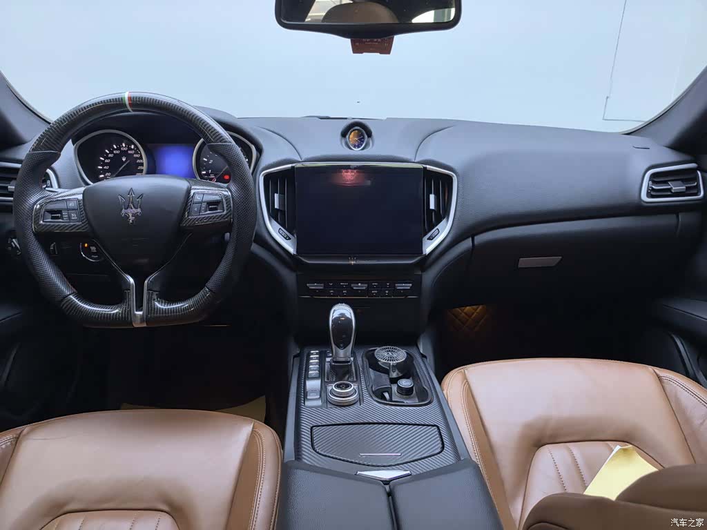 Maserati Ghibli, 2016 12
