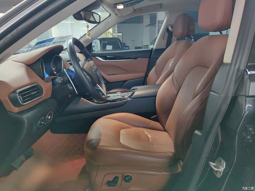 Maserati Levante, 2019 7