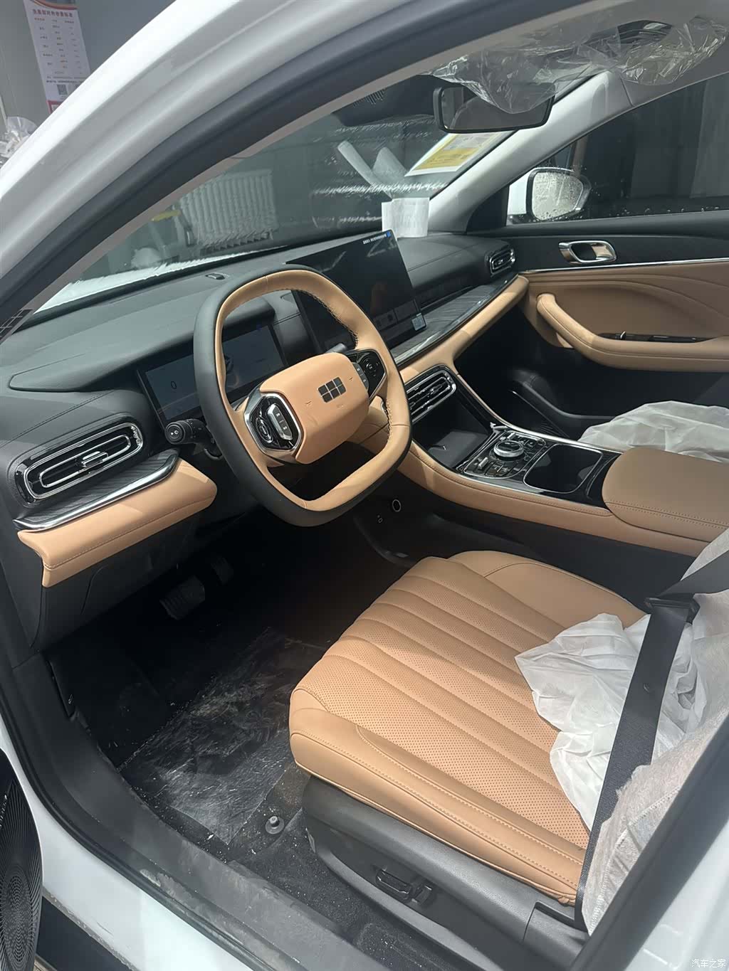 Geely 6, 2026 все фото