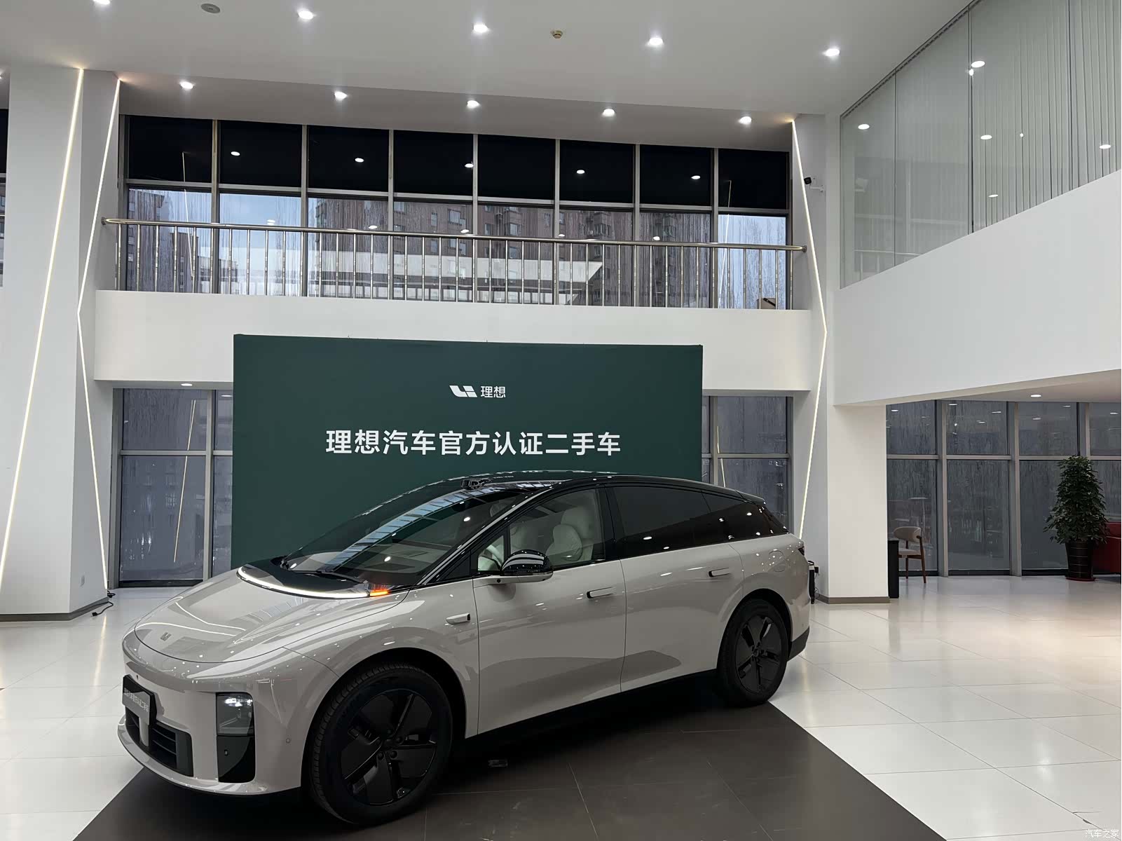 Li Auto i6, 2025 1