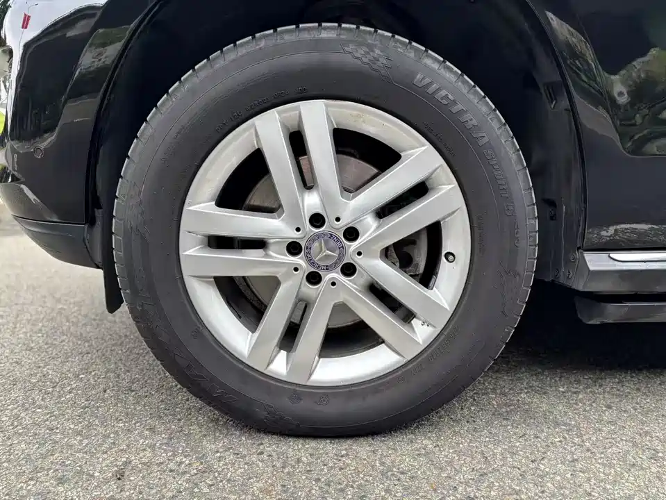 Mercedes-Benz GL grade