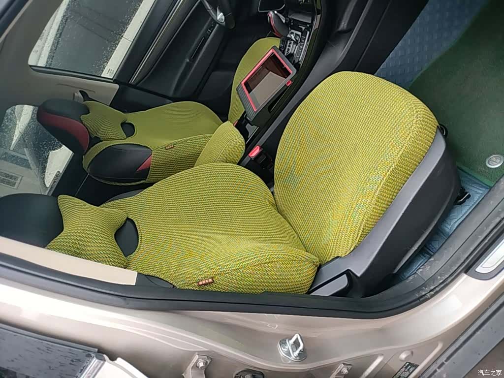 Geely Emgrand, 2021 25