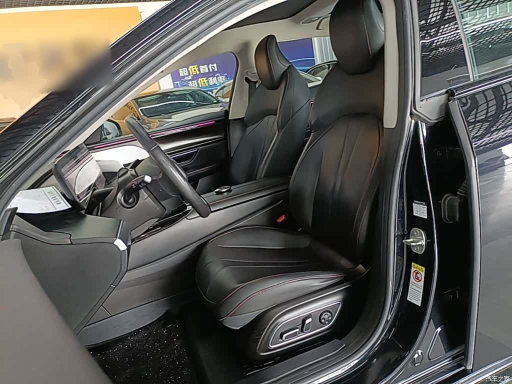 Xpeng P7, 2022 15