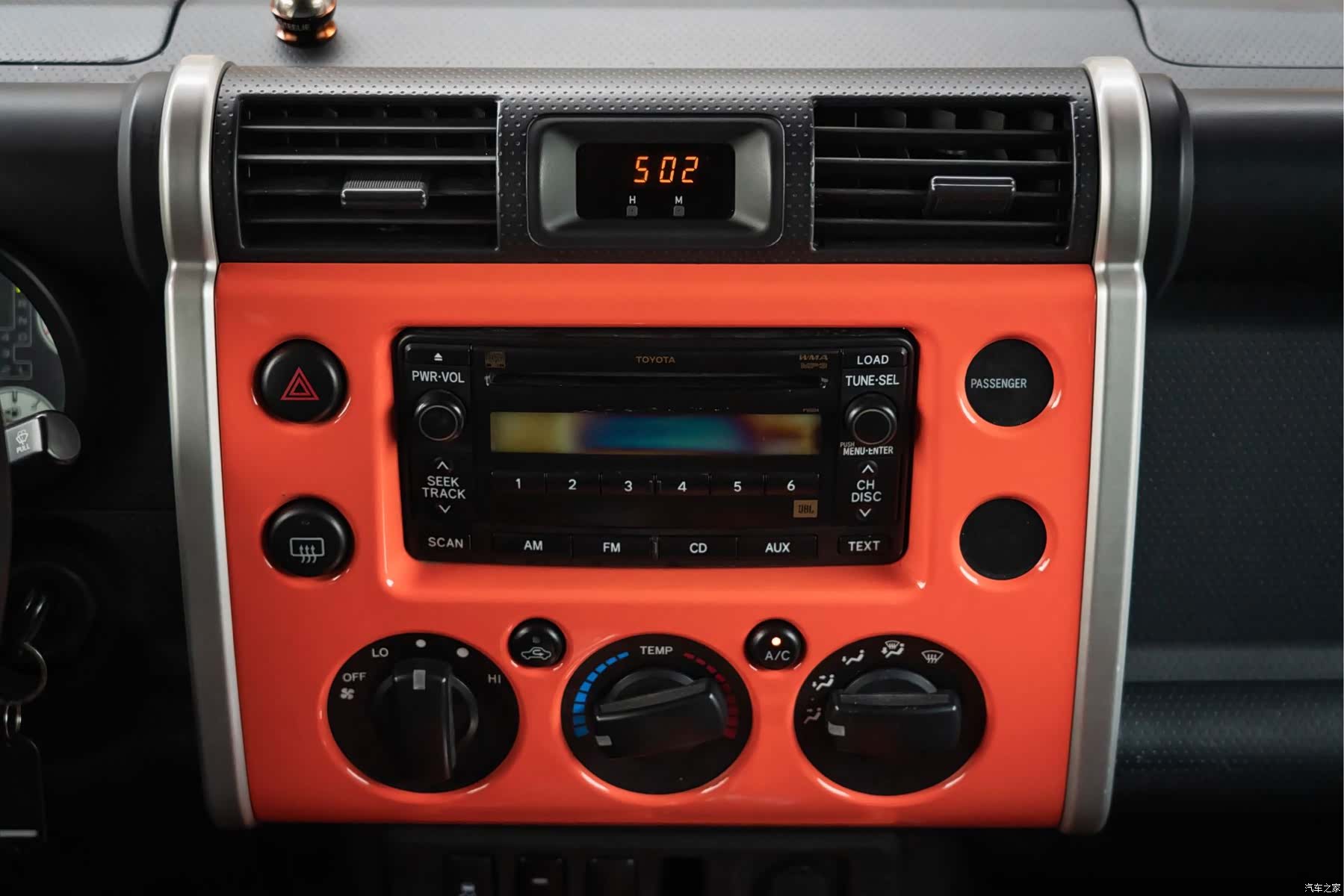 Toyota FJ, 2014 13