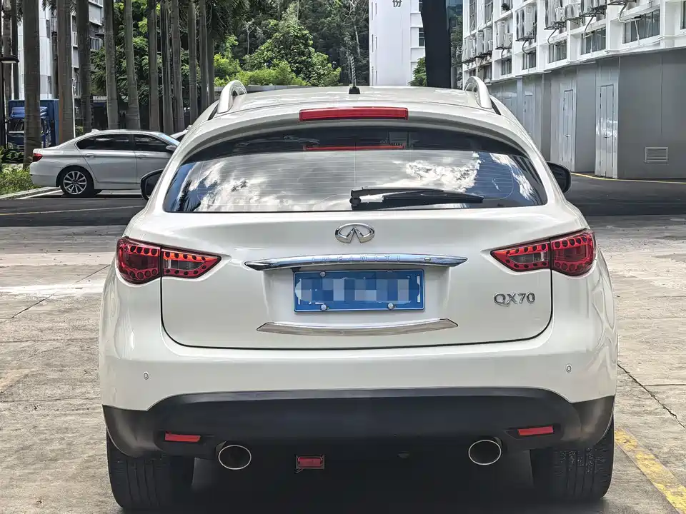 Infiniti QX70 Infiniti QX70