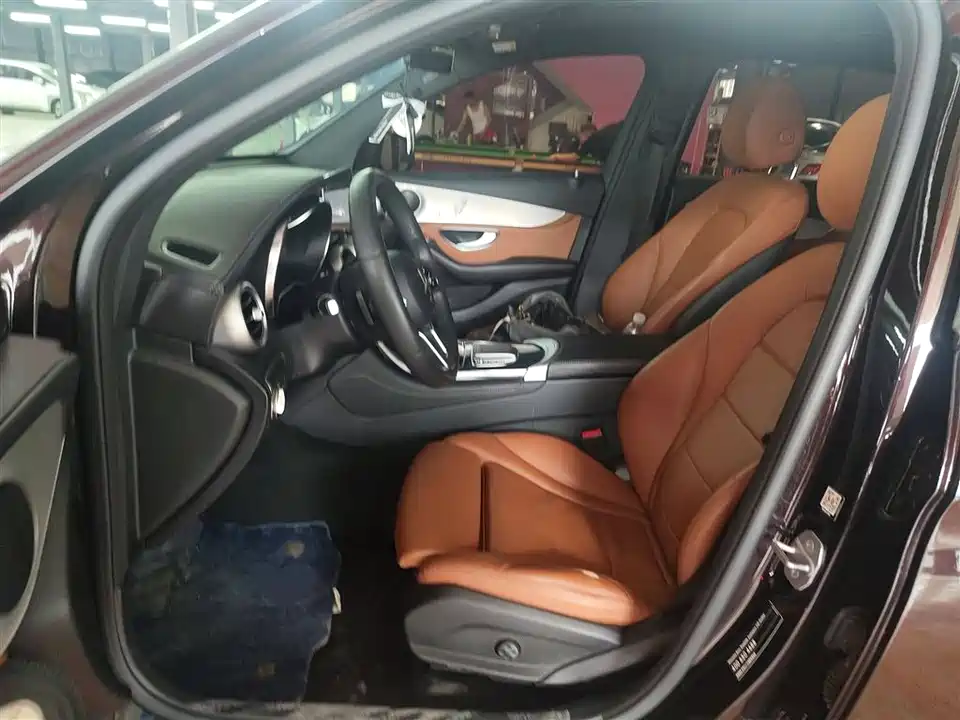 Mercedes-Benz GLC Mercedes-Benz GLC