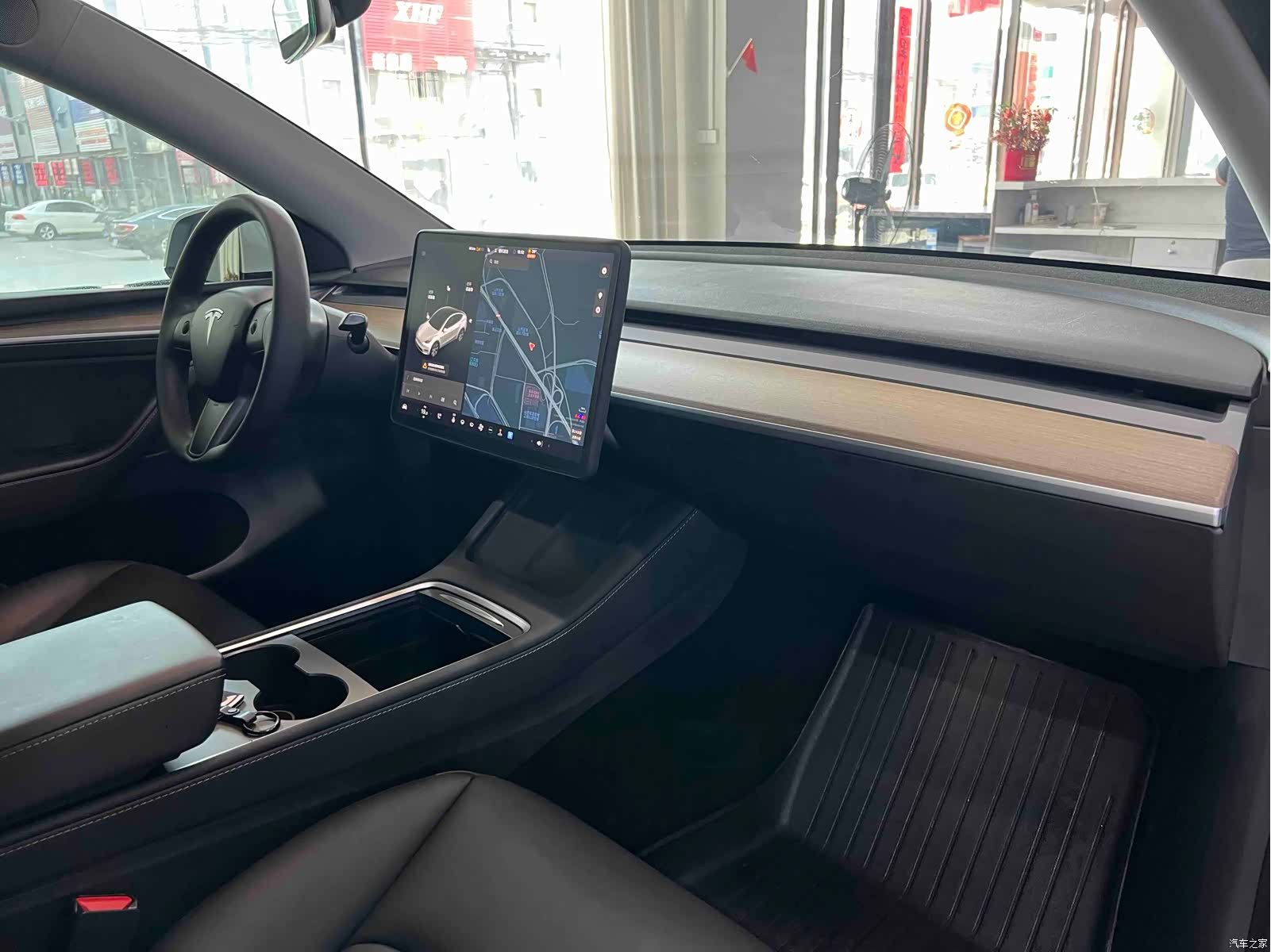 Tesla Model Y, 2021 7