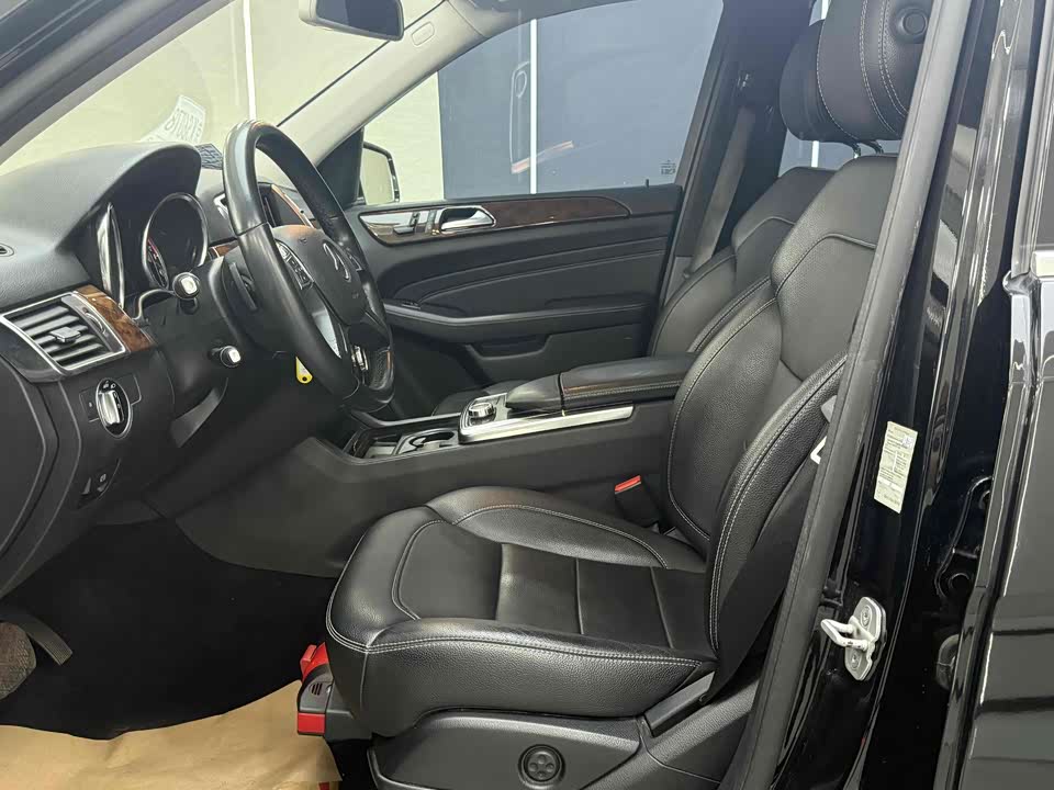 Mercedes-Benz M class