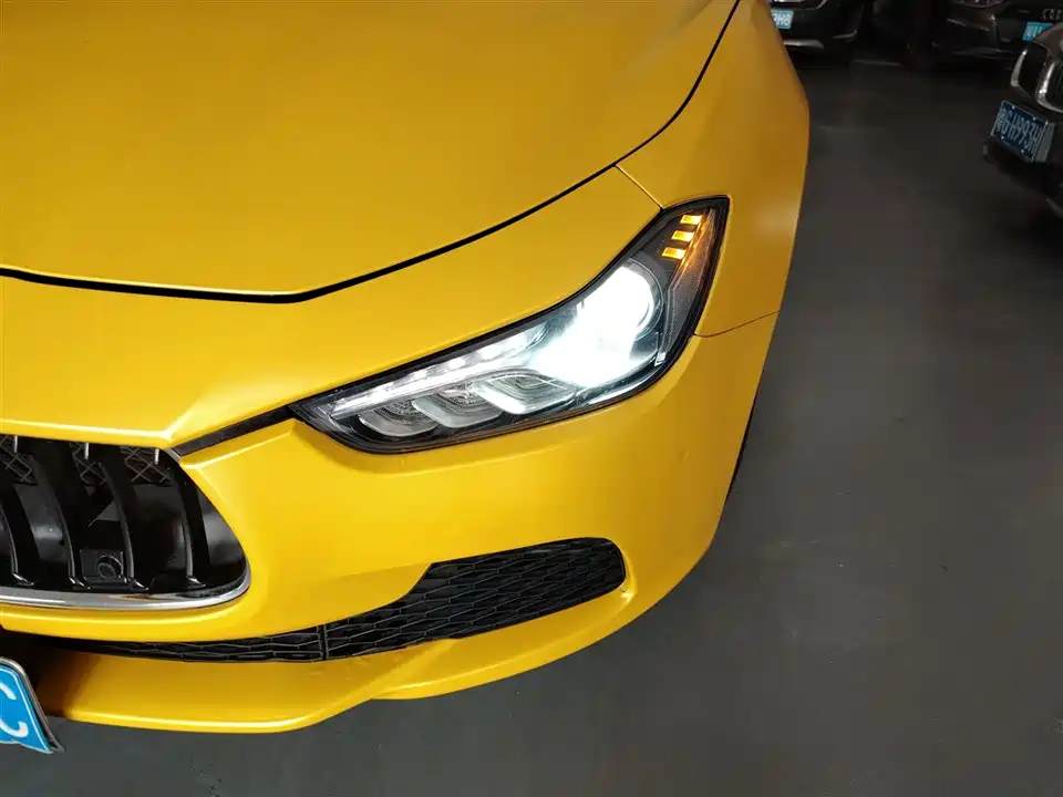 Maserati Ghibli Maserati Ghibli