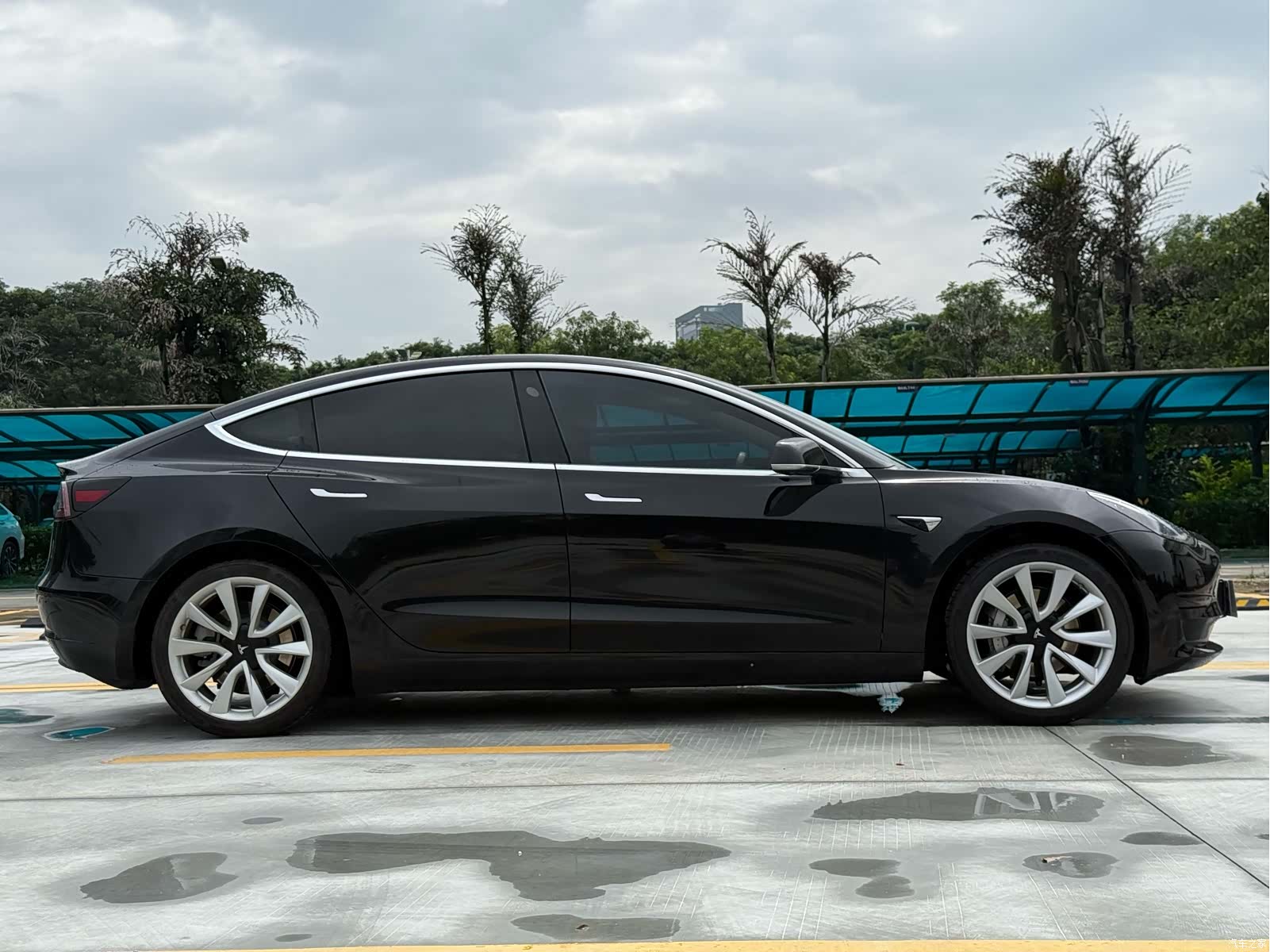 Tesla Model 3, 2020 16