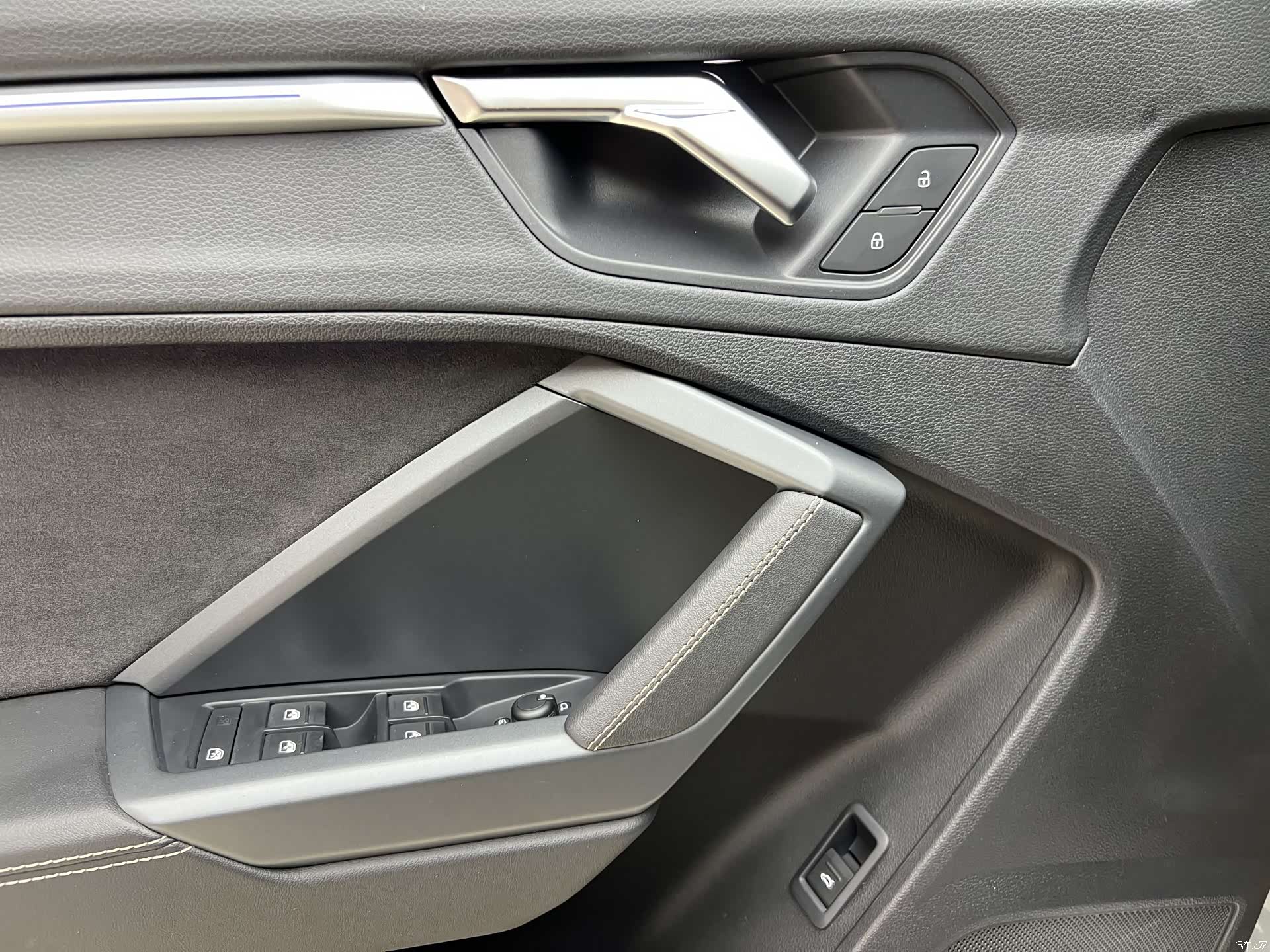 Audi Q3, 2023 18
