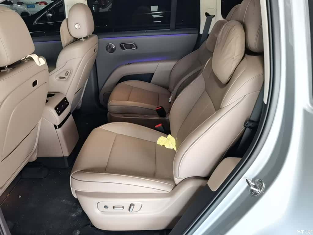 Li Auto i8, 2025 17