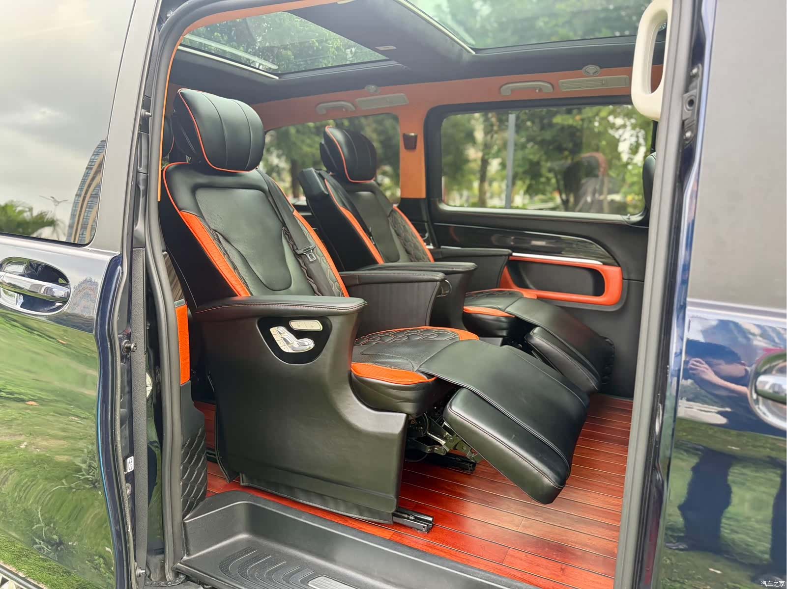 Mercedes-Benz V-Class, 2018 11