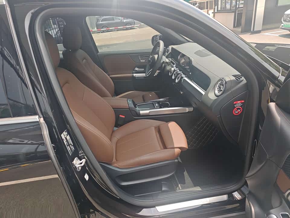 Mercedes-Benz GLB Mercedes-Benz GLB