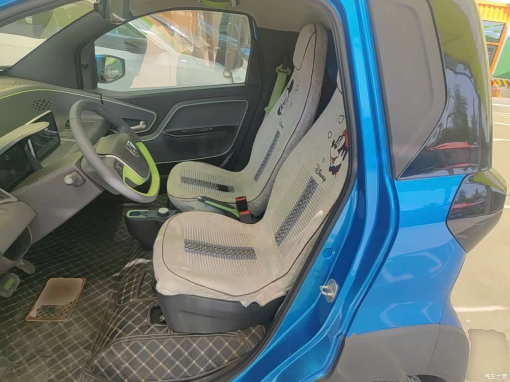 Wuling E100, 2019 17