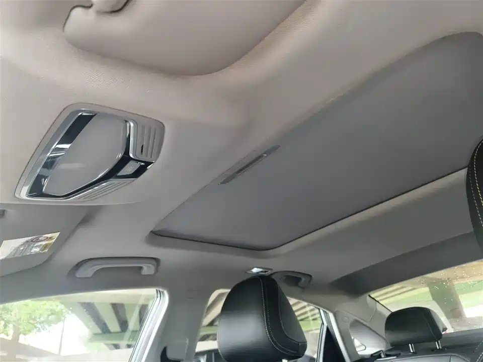 Geely Emgrand L HiP Geely Emgrand L HiP