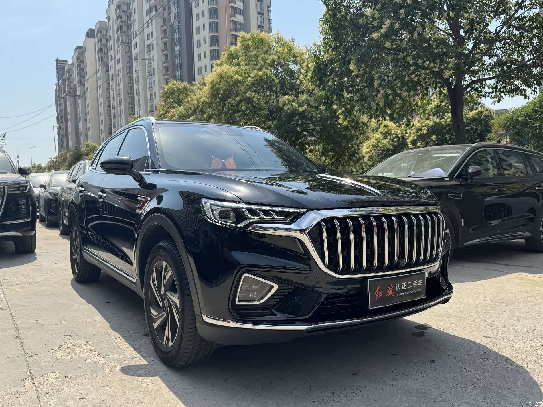 Hongqi HS5, 2022 3