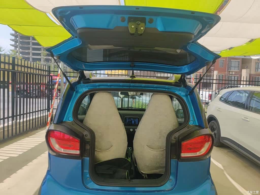 Wuling E100, 2019 19