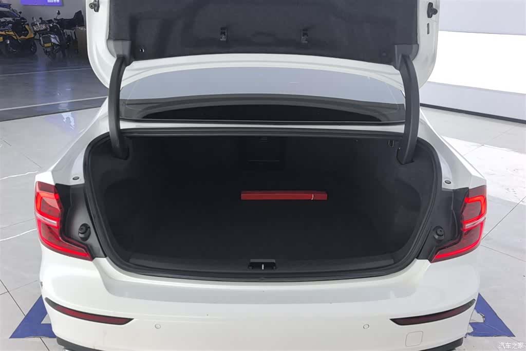 Volvo S60, 2021 4