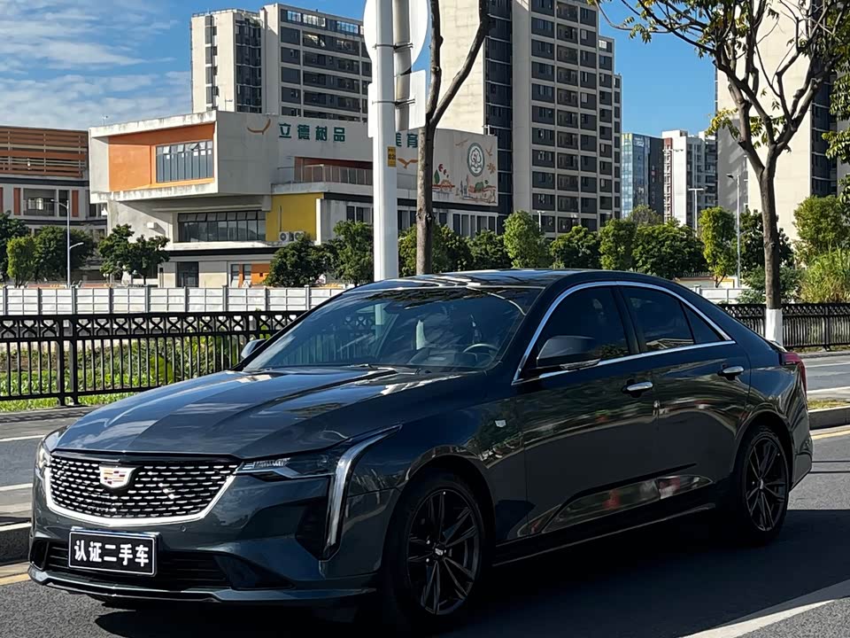 Cadillac CT4