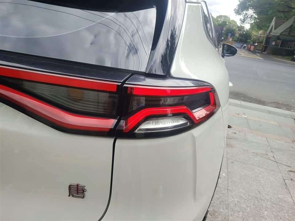 BYD Tang