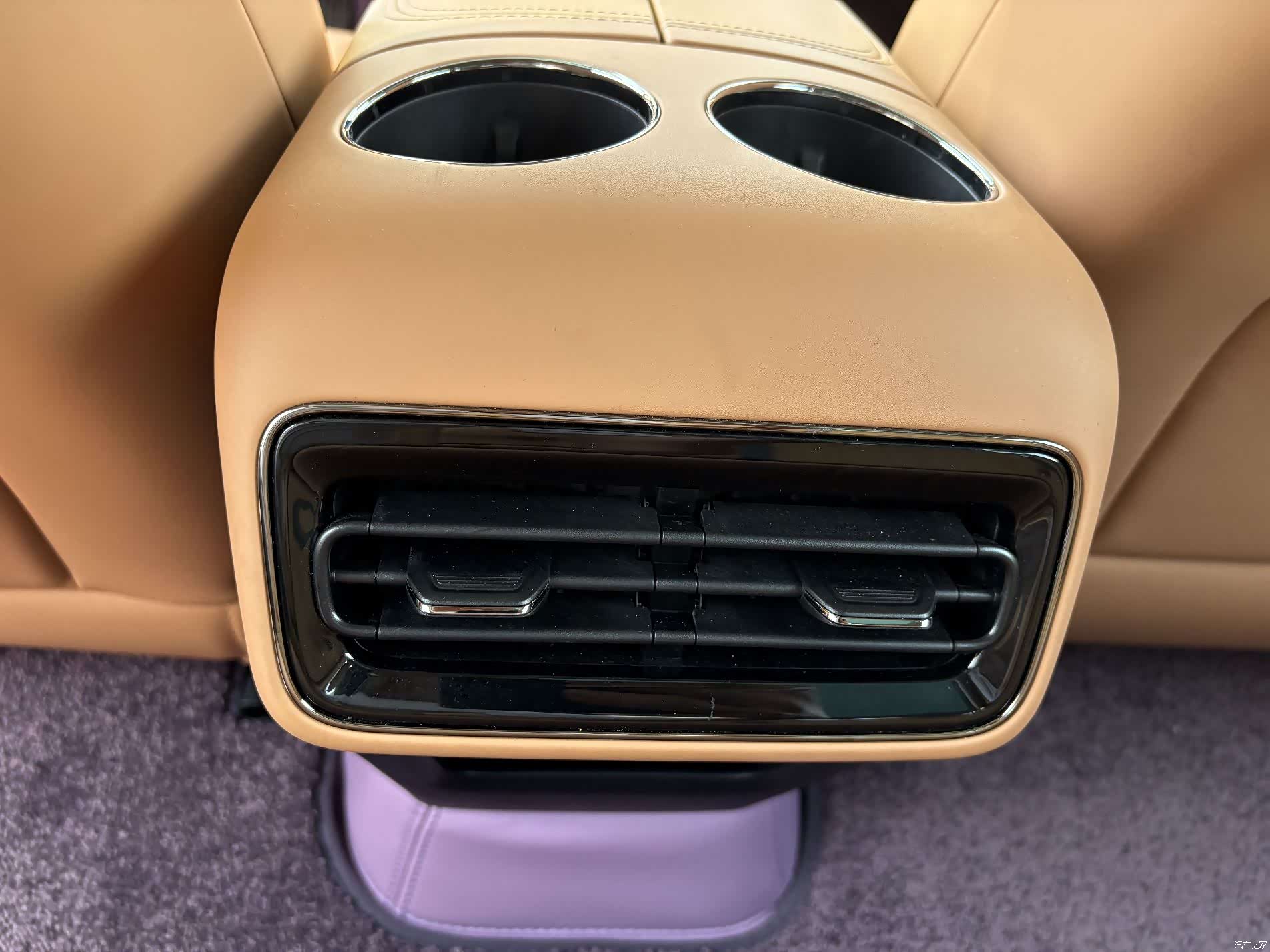 Geely 8, 2026 15