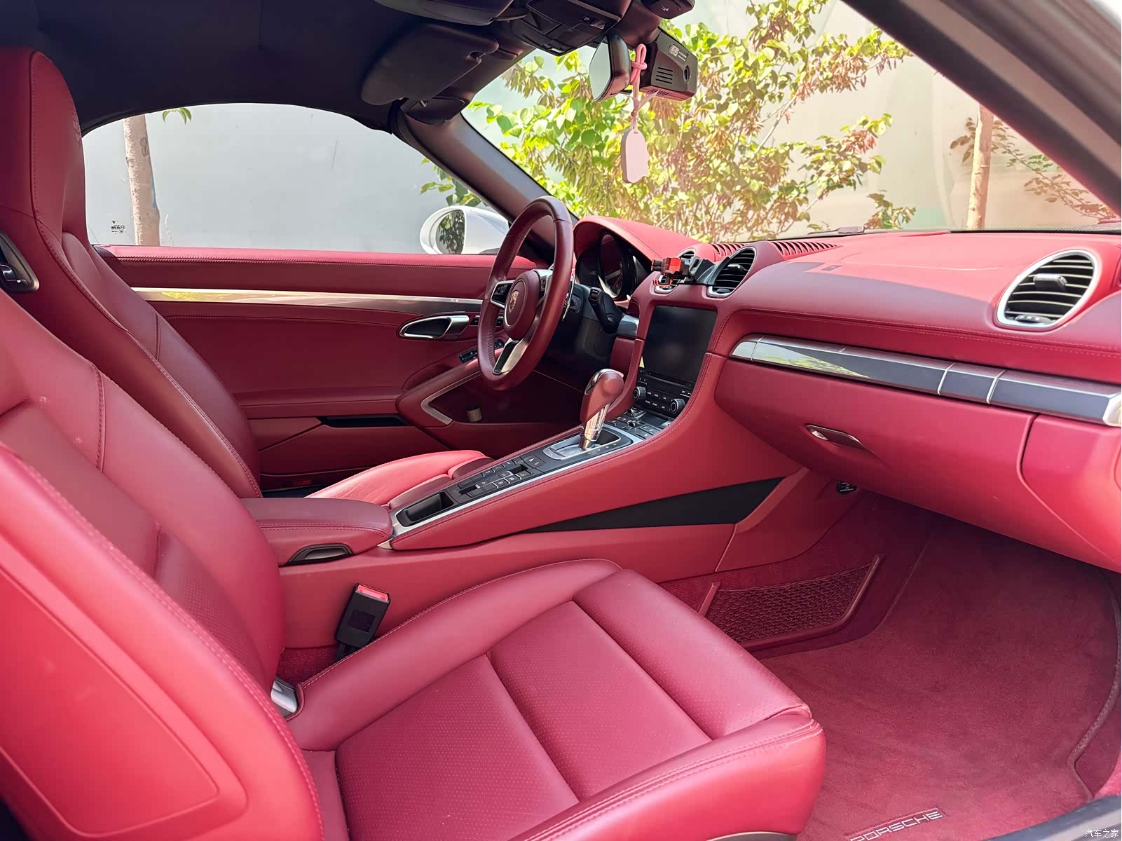 Porsche Boxster, 2023 12