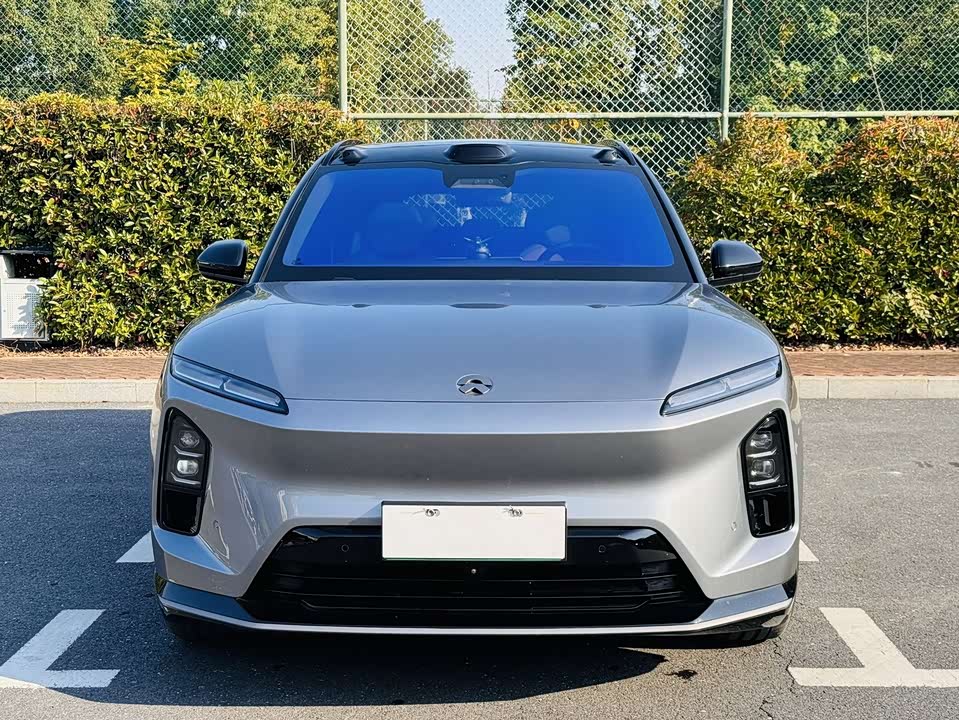 NIO ES6