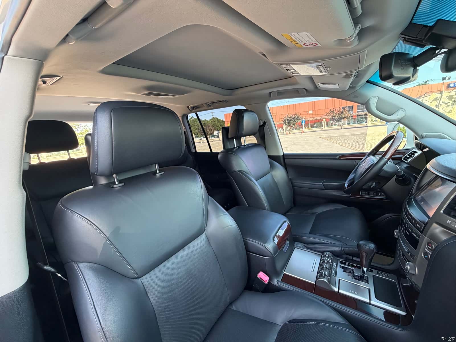 Lexus LX, 2015 23