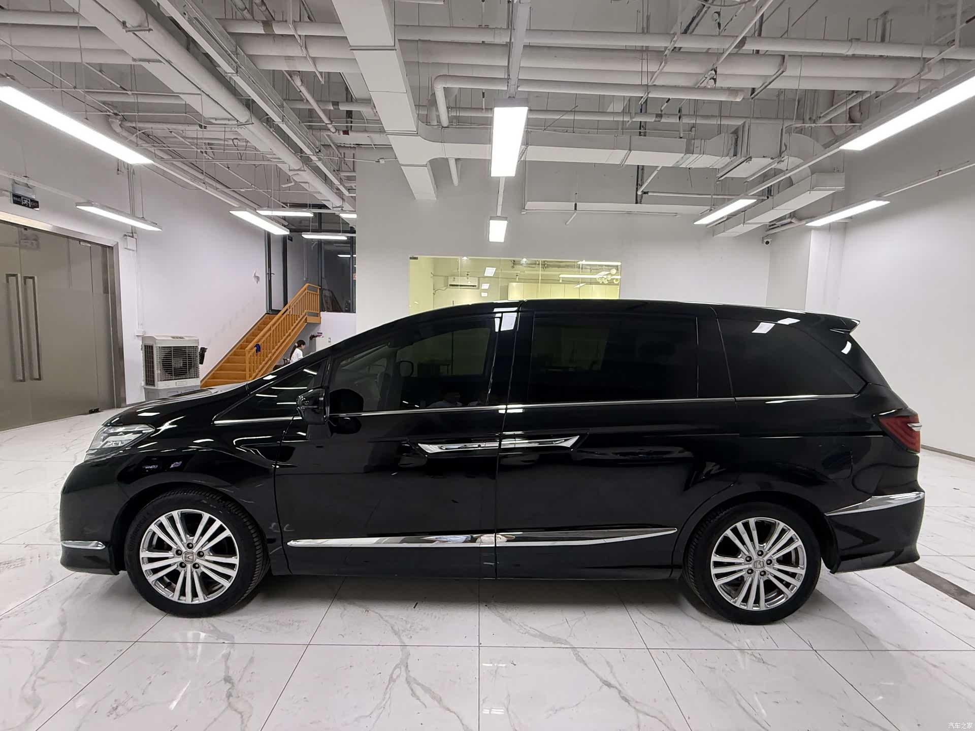 Honda Elysion, 2018 3
