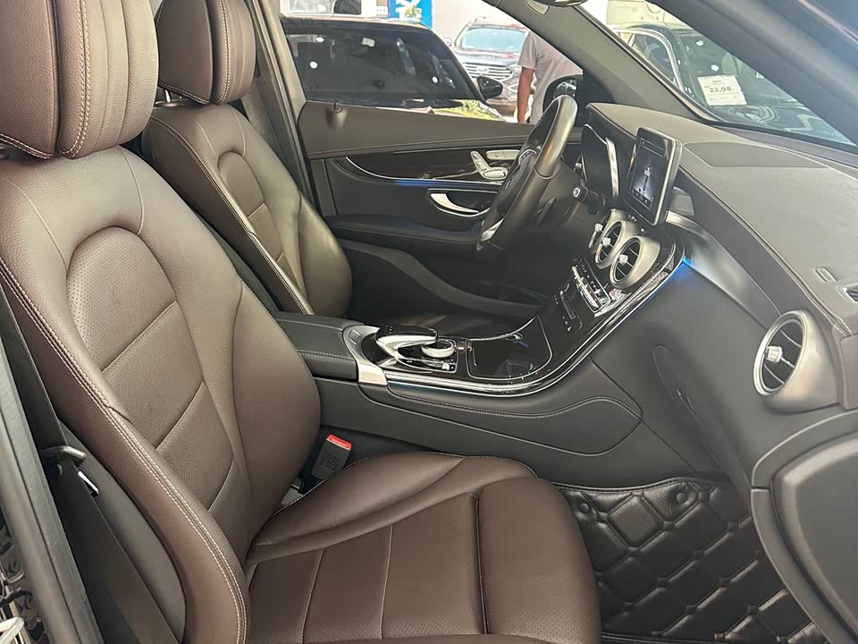 Mercedes-Benz GLC Mercedes-Benz GLC