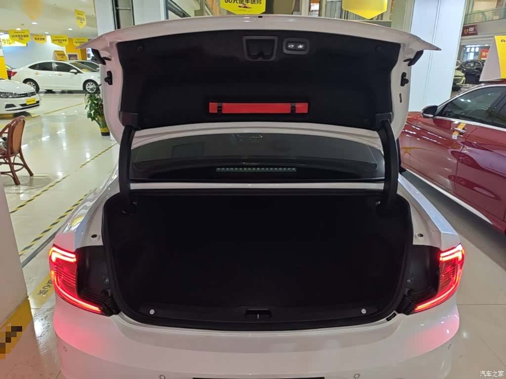 Volvo S90, 2022 15