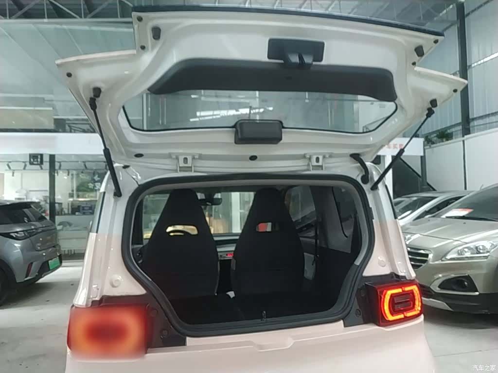 Wuling MINIEV, 2021 19