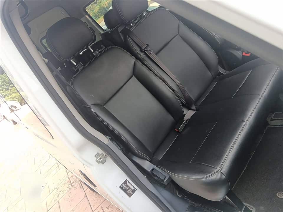 MAXUS Xintu V80
