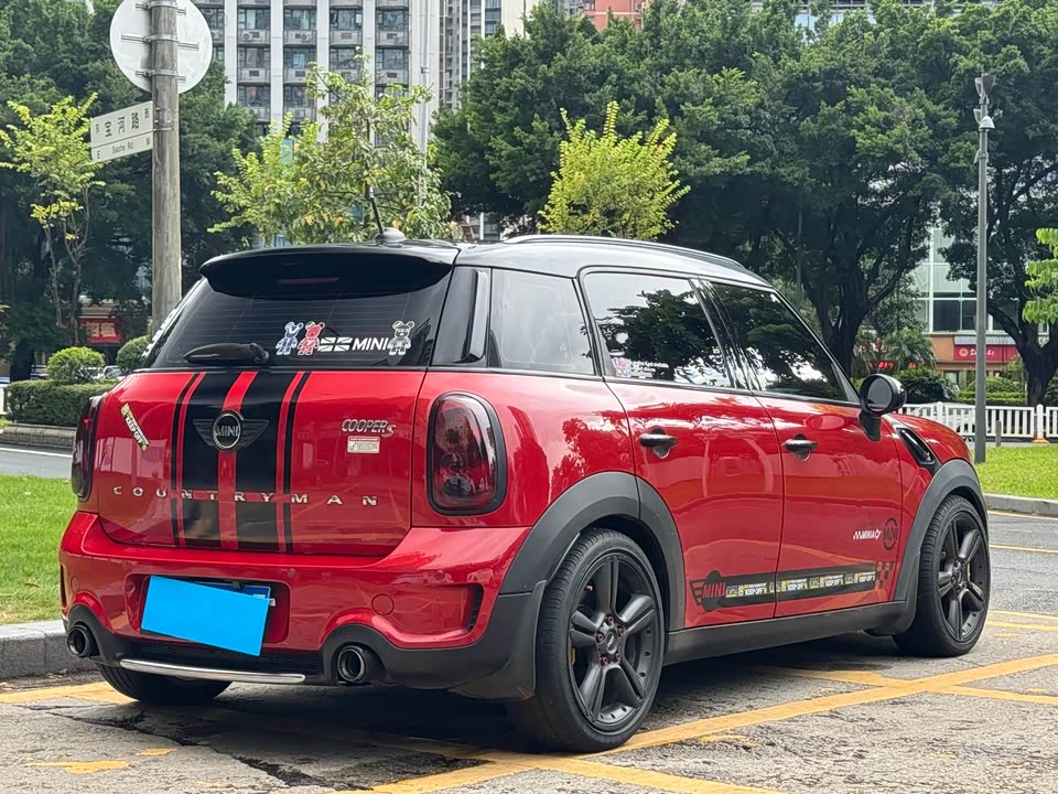 MINI COUNTRYMAN