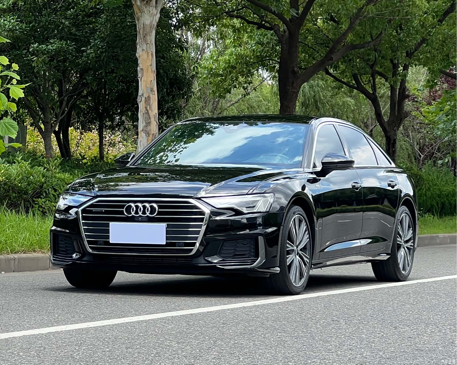 Audi A6L, 2021 1