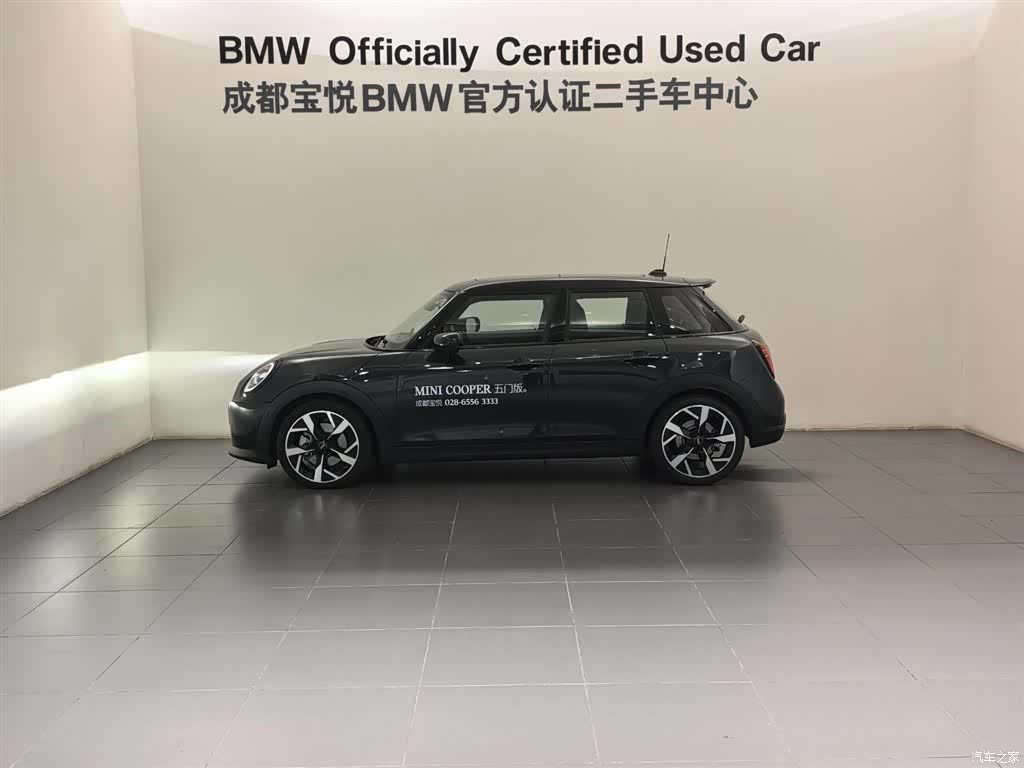 Mini Cooper, 2024 3