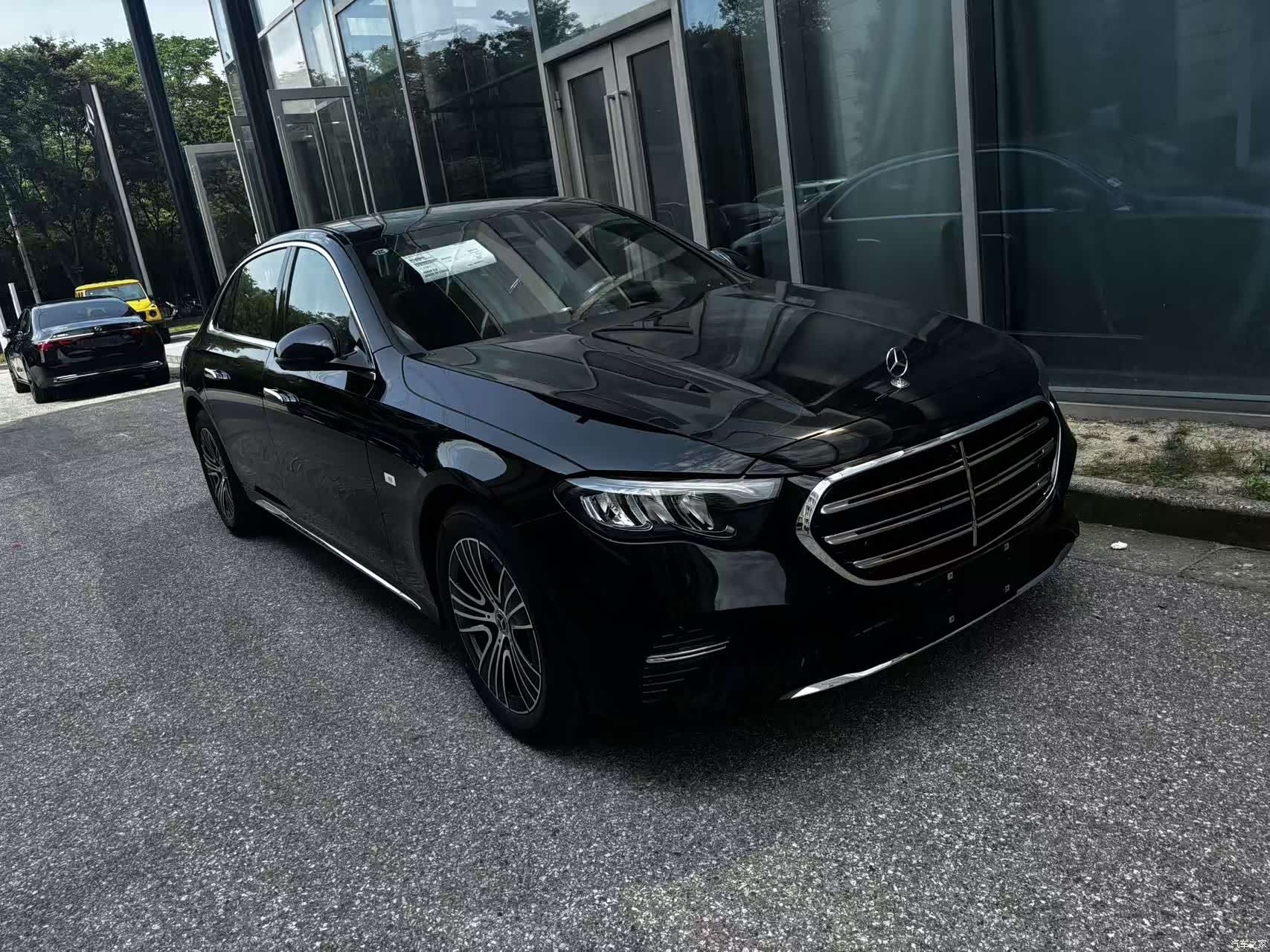 Mercedes-Benz E-Class, 2026 1